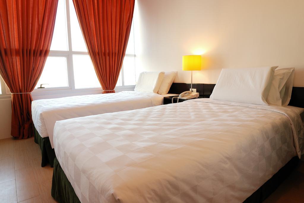 Go Hotels Plus Mandaluyong Room photo