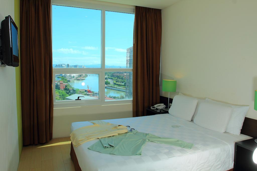 Go Hotels Plus Mandaluyong Room photo