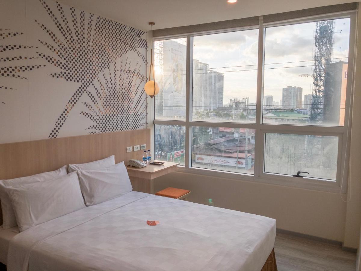 Go Hotels Plus Mandaluyong Exterior photo