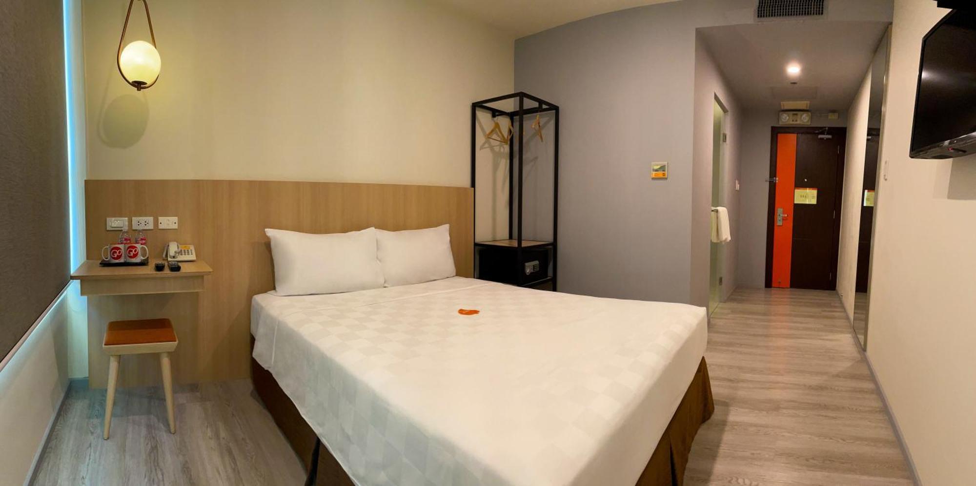 Go Hotels Plus Mandaluyong Exterior photo
