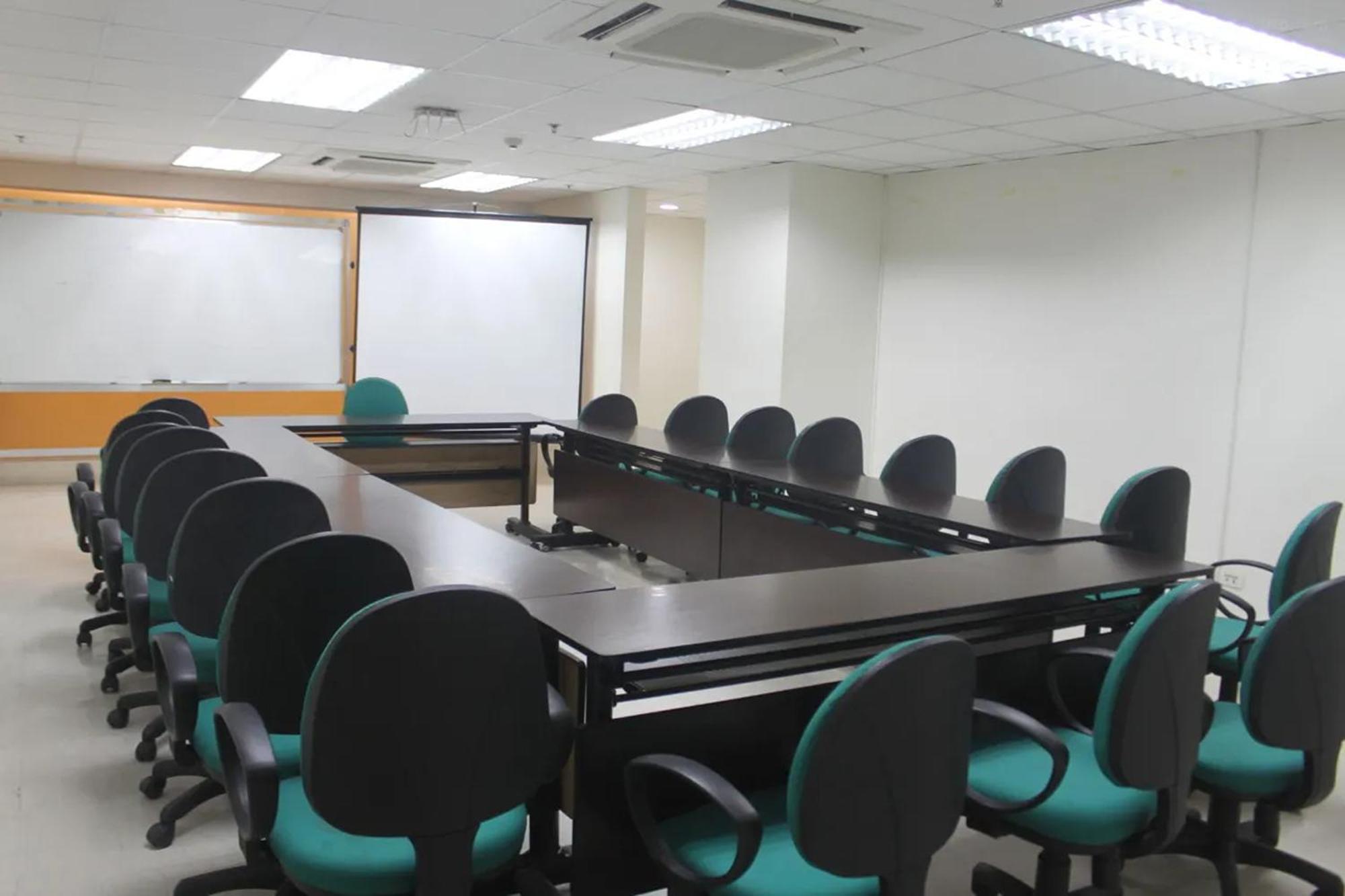 Go Hotels Plus Mandaluyong Exterior photo