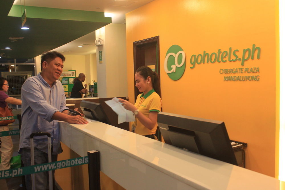 Go Hotels Plus Mandaluyong Exterior photo