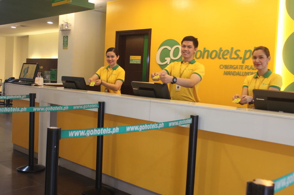 Go Hotels Plus Mandaluyong Exterior photo